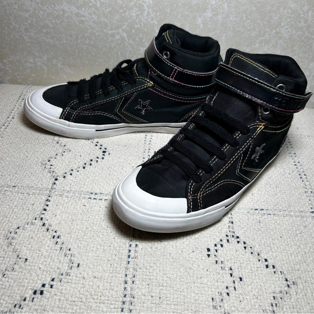 Women's Converse All Star High Tops Size 5 Black w/Rainbow Stitching Vintage - Picture 3 of 15